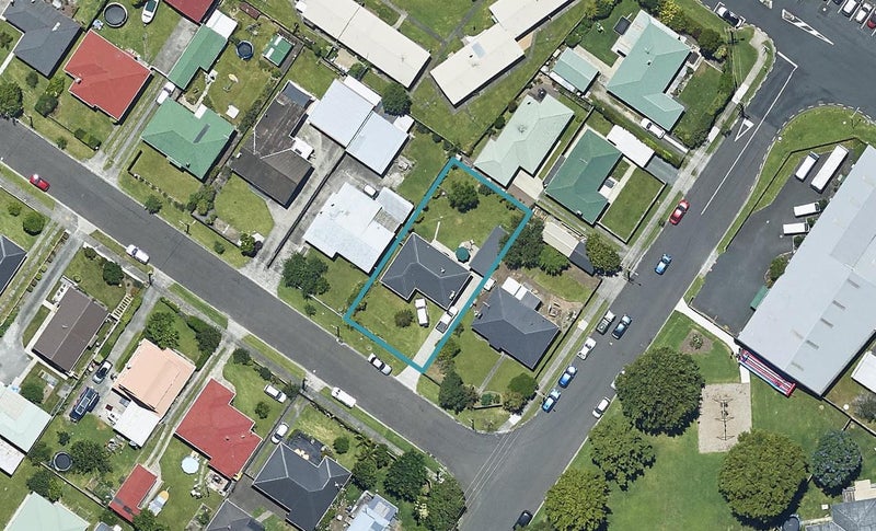 3 Tyrone Street, Greerton, Tauranga - Carousel 1