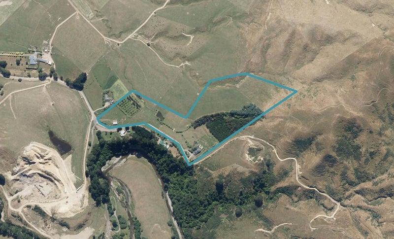 215 Tokomaru Road, TOKOMARU, PALMERSTON NORTH - Carousel 1