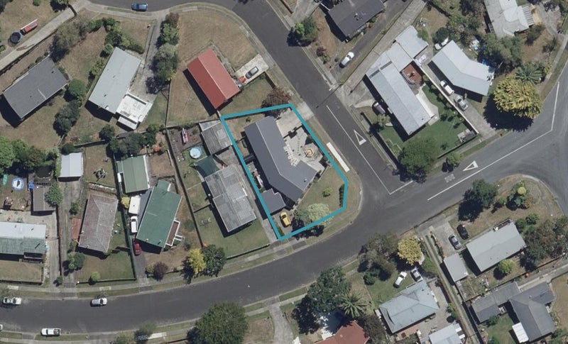 1 Hatea Place, Dinsdale, Hamilton - Carousel 1