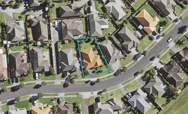 23 Blackwood Drive, Wattle Downs, Auckland - Carousel 1