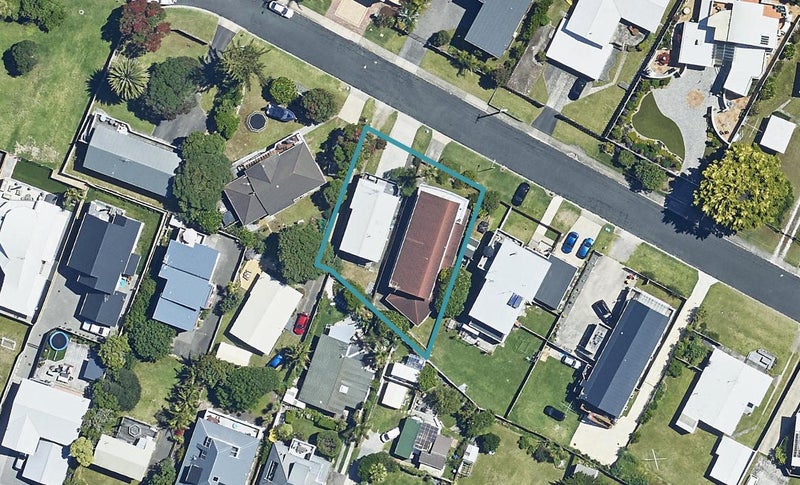 19 Taylor Road, Papamoa Beach, Papamoa - Carousel 1