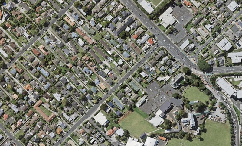 13A Dominion Street, Takapuna, Auckland - Carousel 1