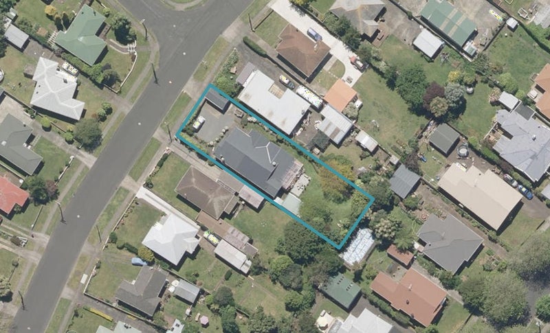 25 Selwyn Crescent, College Estate, Whanganui - Carousel 1