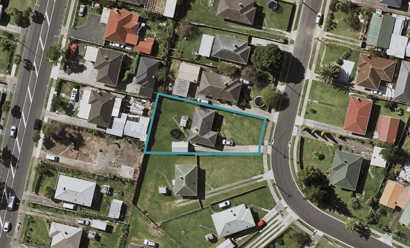 19 Clutha Crescent, Clover Park, Auckland - Carousel 1