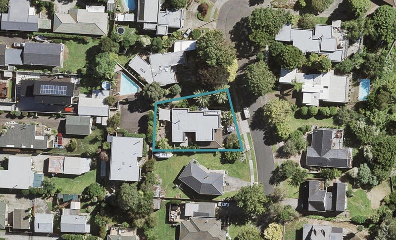 18 Coulthard Terrace, Opaheke, Papakura - Carousel 1