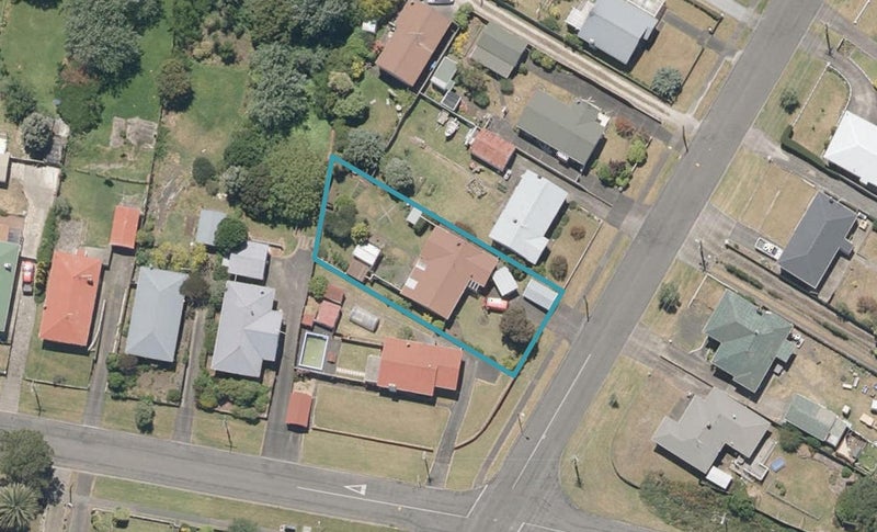 14 Burns Street, Tawhero, Whanganui - Carousel 1