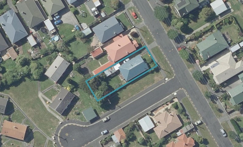 158 Surrey Street, Saint Clair, Dunedin - Carousel 1
