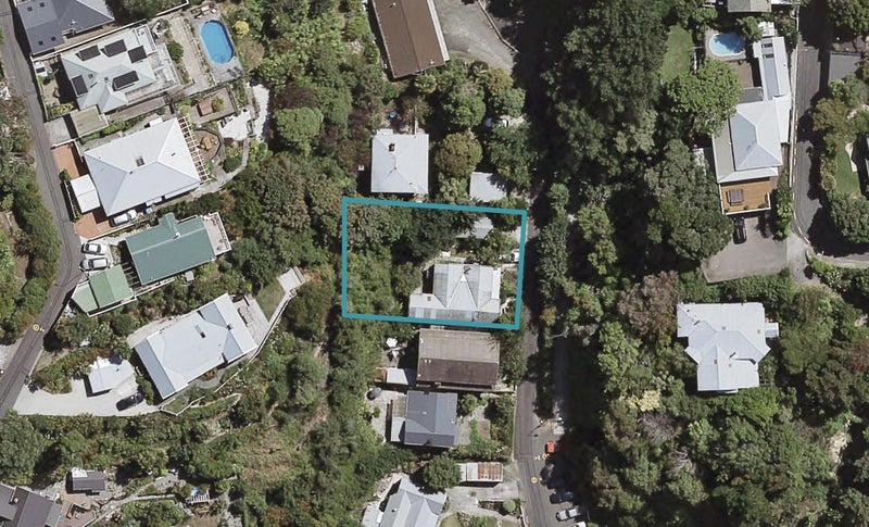 8 Priestley Road, Bluff Hill, Napier - Carousel 1