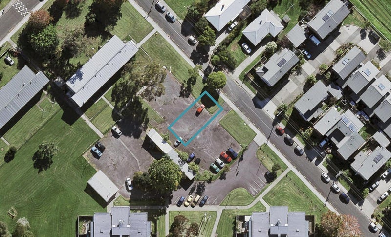 55 Tonar Street, Northcote, Auckland - Carousel 1