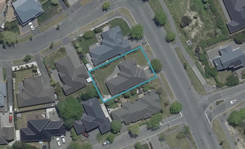 7 Putake Drive, Parklands, Christchurch - Carousel 1