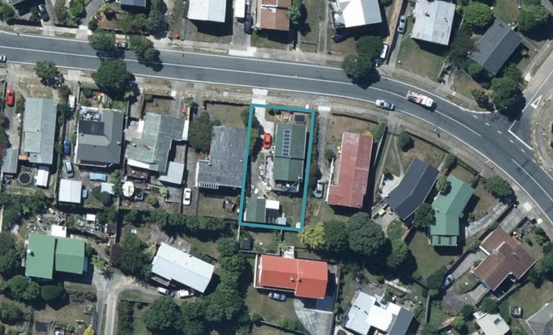 180 Conclusion Street, Ascot Park, Porirua - Carousel 1
