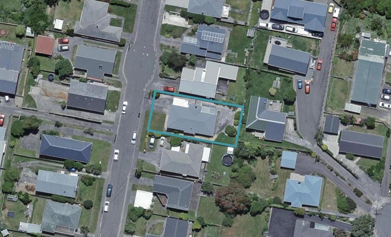 20 Oswald Crescent, Paparangi, Wellington - Carousel 1