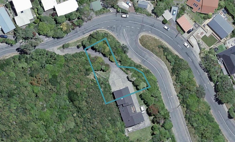 2 Voltaire Street, Karori, Wellington - Carousel 1