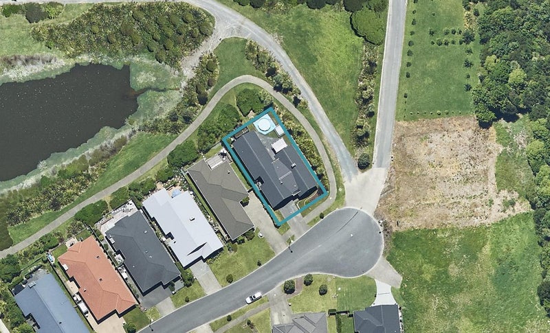 25 Tarn Close, Pyes Pa, Tauranga - Carousel 1