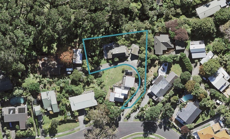21 Jacaranda Avenue, Beach Haven, Auckland - Carousel 1