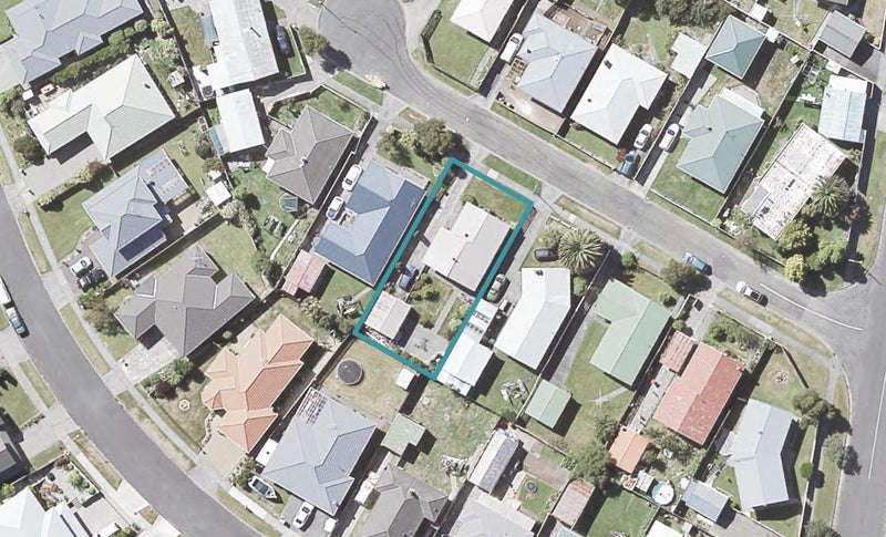 9 Kerepehi Grove, Wainuiomata, Lower Hutt - Carousel 1