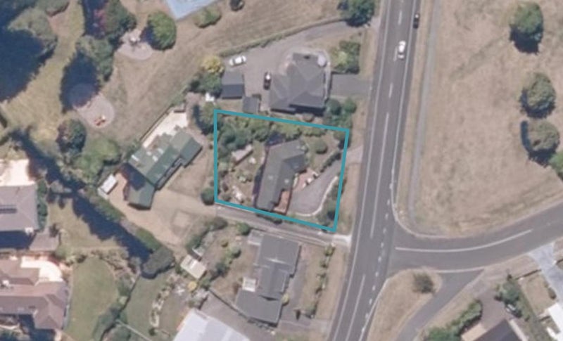 12 Wakeman Road, Acacia Bay, Taupo - Carousel 1