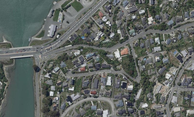 10 Menlo Terrace, Mount Pleasant, Christchurch - Carousel 1