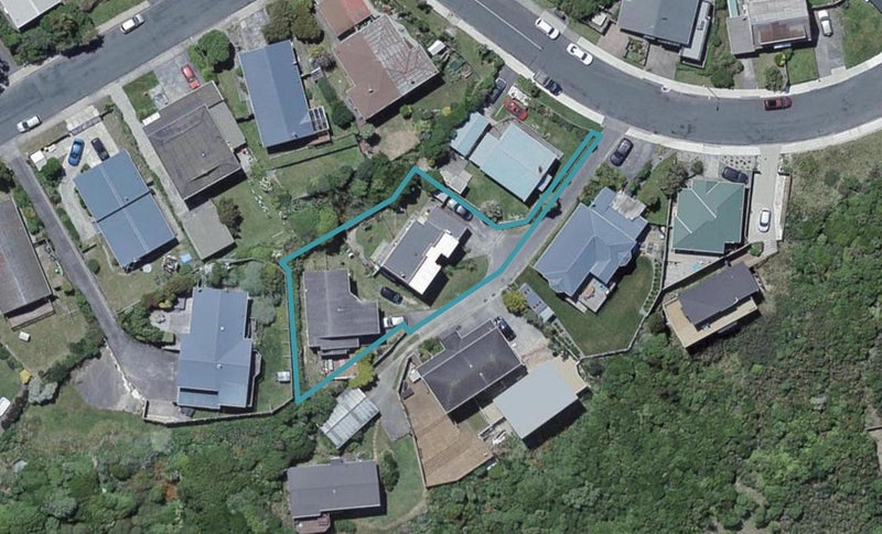 2A Sunhaven Drive, Newlands, Wellington - Carousel 1