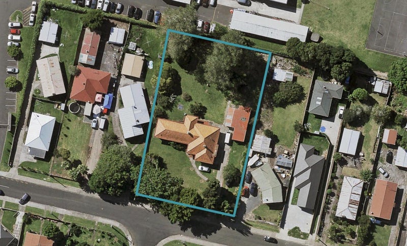 16 Franklyne Road, Otara, Auckland - Carousel 1