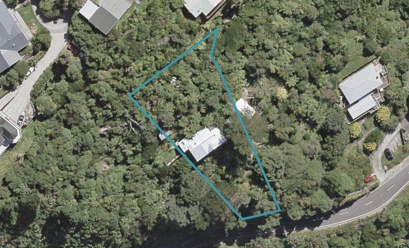16 Korokoro Road, Korokoro, Lower Hutt - Carousel 1