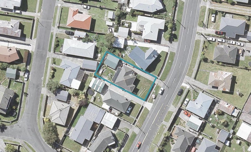 235 Wellington Road, Wainuiomata, Lower Hutt - Carousel 1
