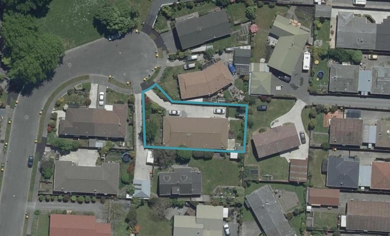 2/20 James Condon Place, Redwood, Christchurch - Carousel 1