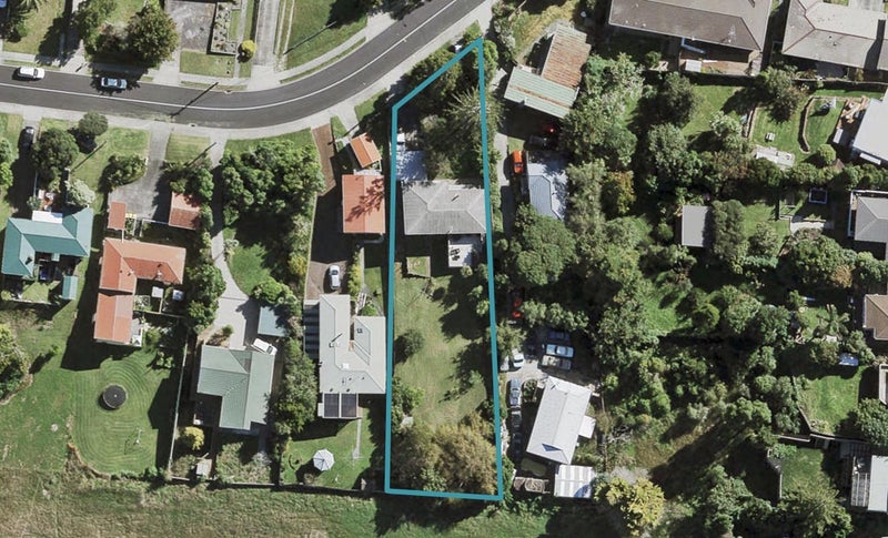 6 Routley Drive, Glen Eden, Auckland - Carousel 1