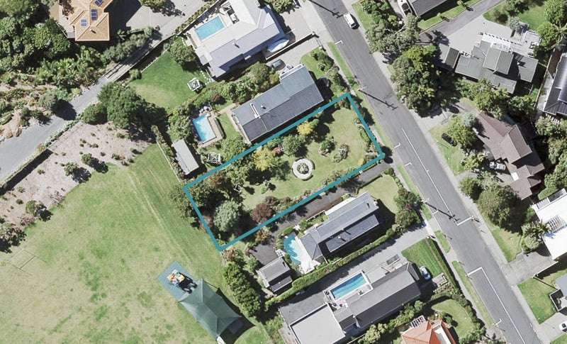 148 Mellons Bay Road, Mellons Bay, Auckland - Carousel 1