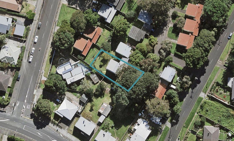 8B Scout Avenue, Mount Roskill, Auckland - Carousel 1