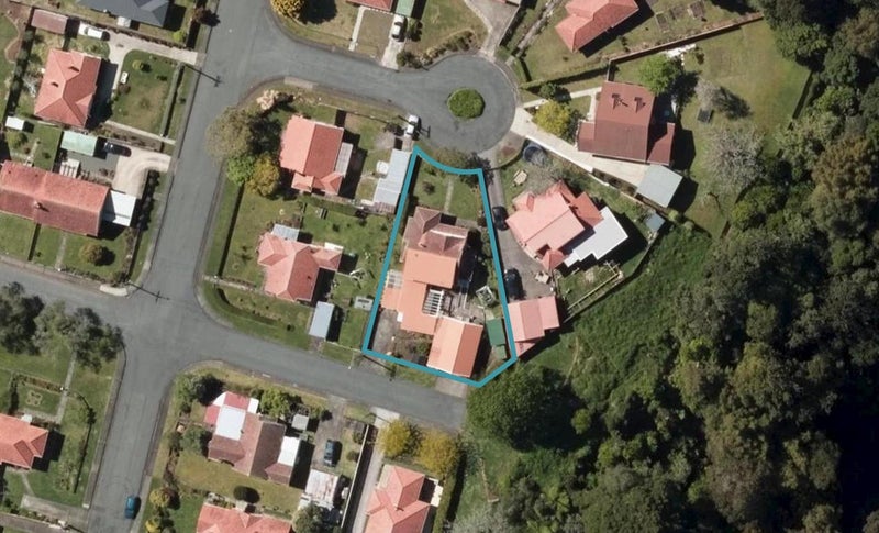 2 Marsden Place, Kensington, Whangarei - Carousel 1