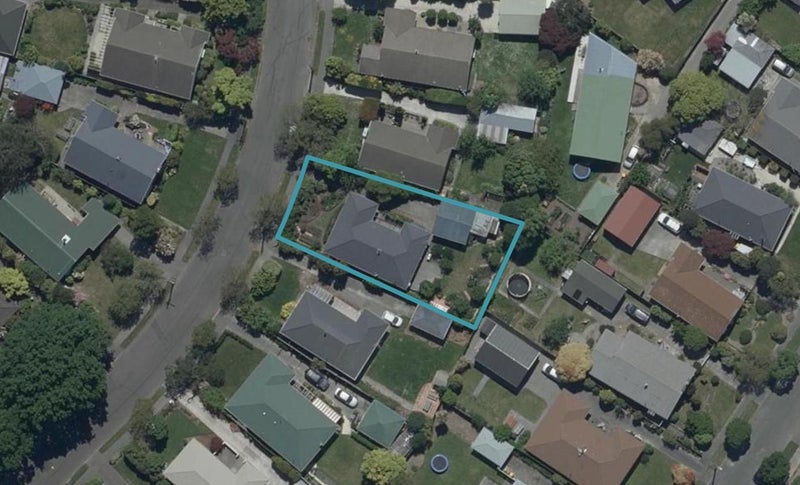 40 Sevenoaks Drive, Bryndwr, Christchurch - Carousel 1