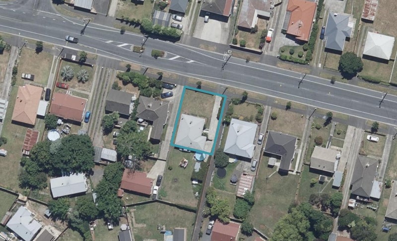 42 Bader Street, Bader, Hamilton - Carousel 1