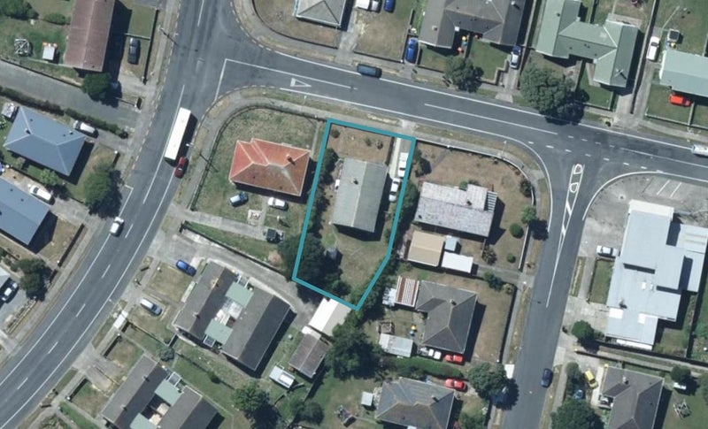 4 Corinna Street, Waitangirua, Porirua - Carousel 1