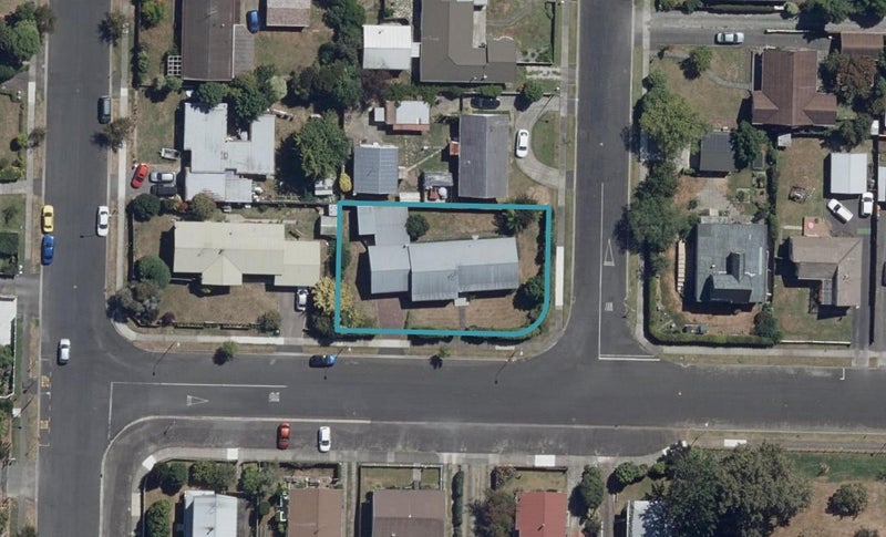 42 Hibiscus Avenue, Hamilton Lake, Hamilton - Carousel 1