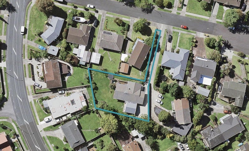 9 Rothwell Place, Sunnyhills, Auckland - Carousel 1