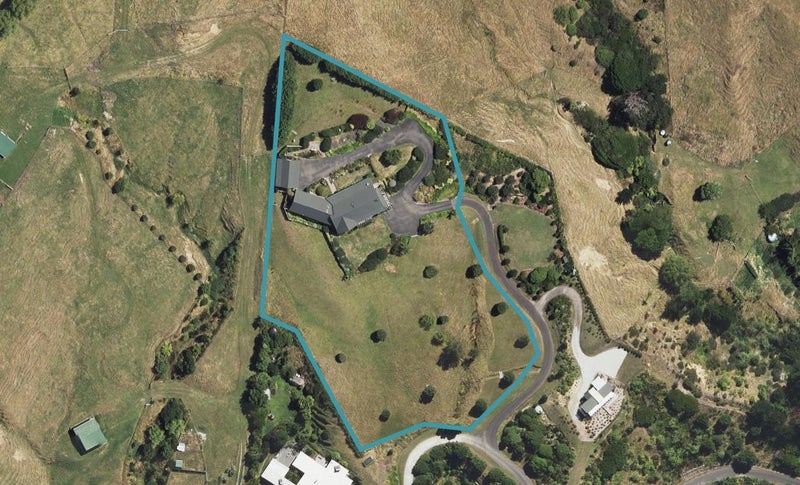 18A Sirrah Street, Okitu, Gisborne - Carousel 1