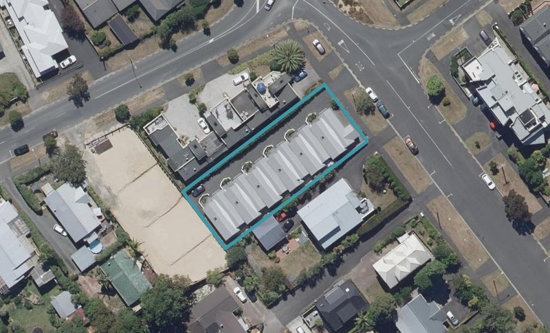 4/49 Anglesea Street, Hamilton Central, Hamilton - Carousel 1