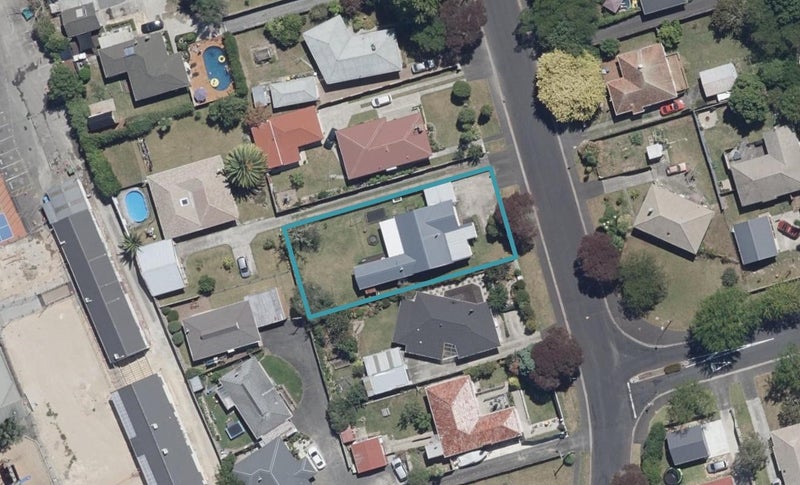 31 Haultain Street, Fairfield, Hamilton - Carousel 1