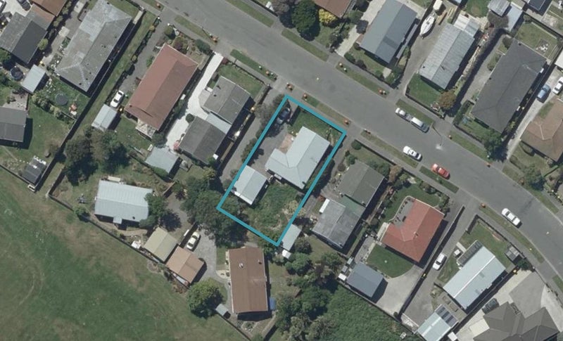 32 Bayswater Crescent, Bromley, Christchurch - Carousel 1