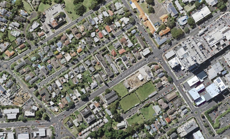 4/41 Anzac Street, Takapuna, Auckland - Carousel 1