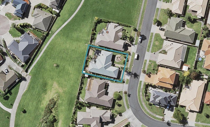 7 Trovare Place, Golflands, Auckland - Carousel 1