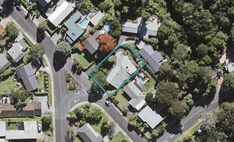 6 Berne Place, Birkenhead, Auckland - Carousel 1