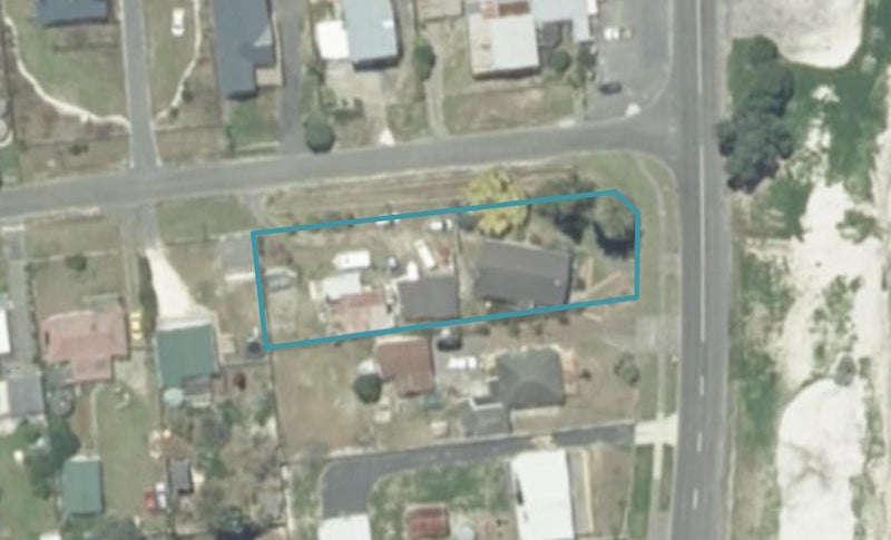 7 Puriri Avenue, KAIAUA, MIRANDA - Carousel 1