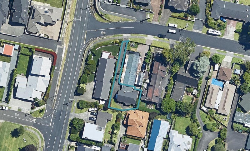 3B Hinewa Road, Otumoetai, Tauranga - Carousel 1