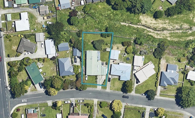 6 Michael Place, Mangakakahi, Rotorua - Carousel 1