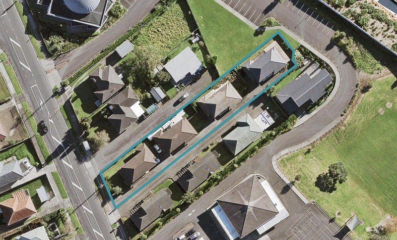 3/284 Richardson Road, New Windsor, Auckland - Carousel 1