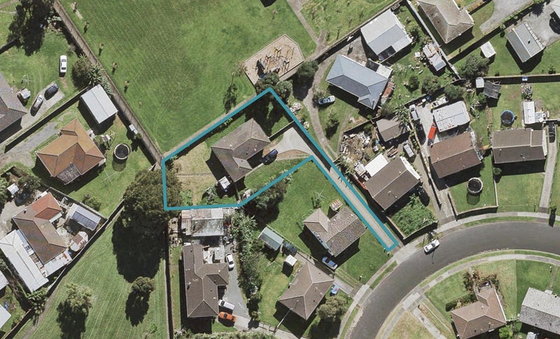62 Heyford Close, Mangere, Auckland - Carousel 1