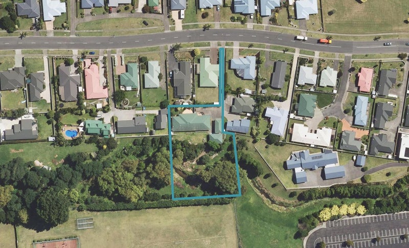 54 Potae Avenue, Lytton West, Gisborne - Carousel 1