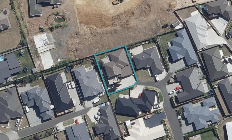 13 Iris Place, Grandview Heights, Hamilton - Carousel 1